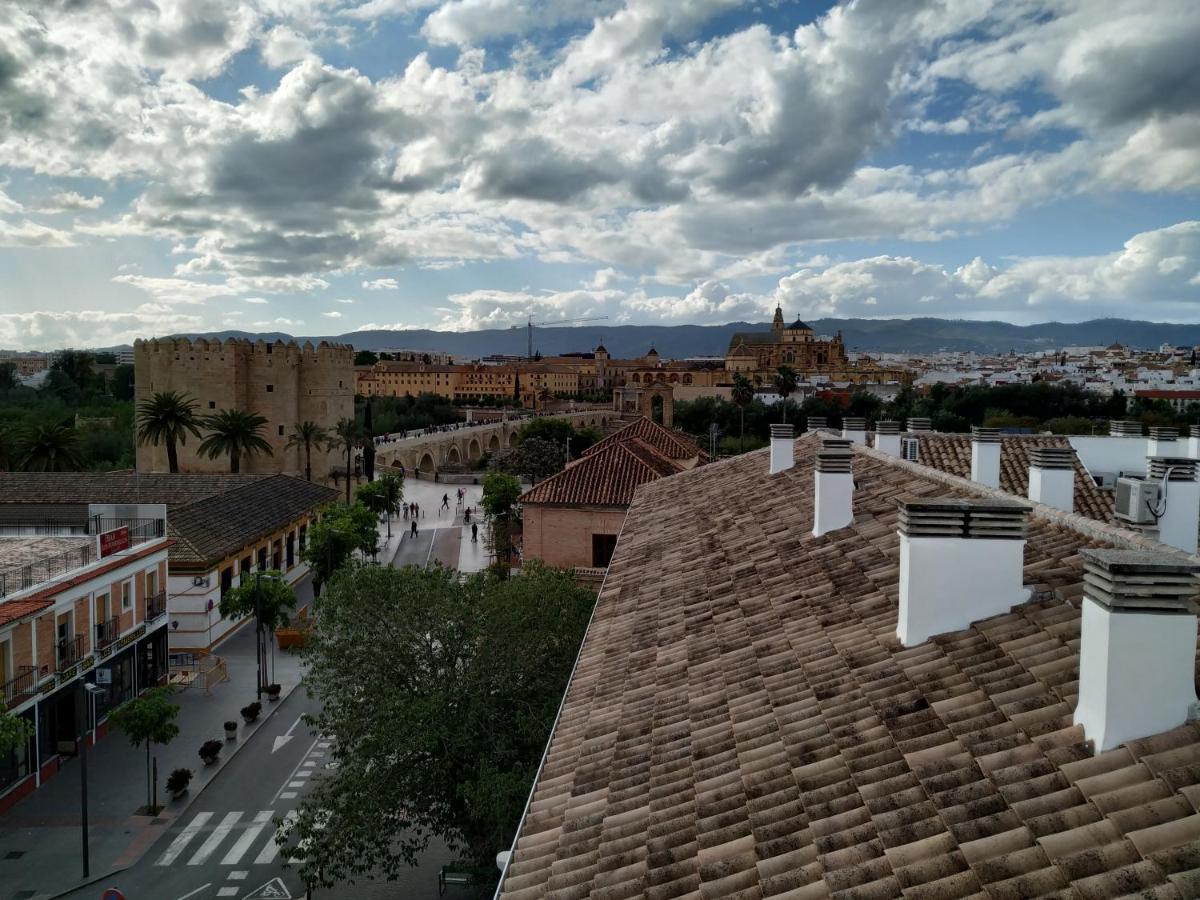 Arrecife, Garaje Y Wifi Gratis Junto Puente Romano Cordova Esterno foto